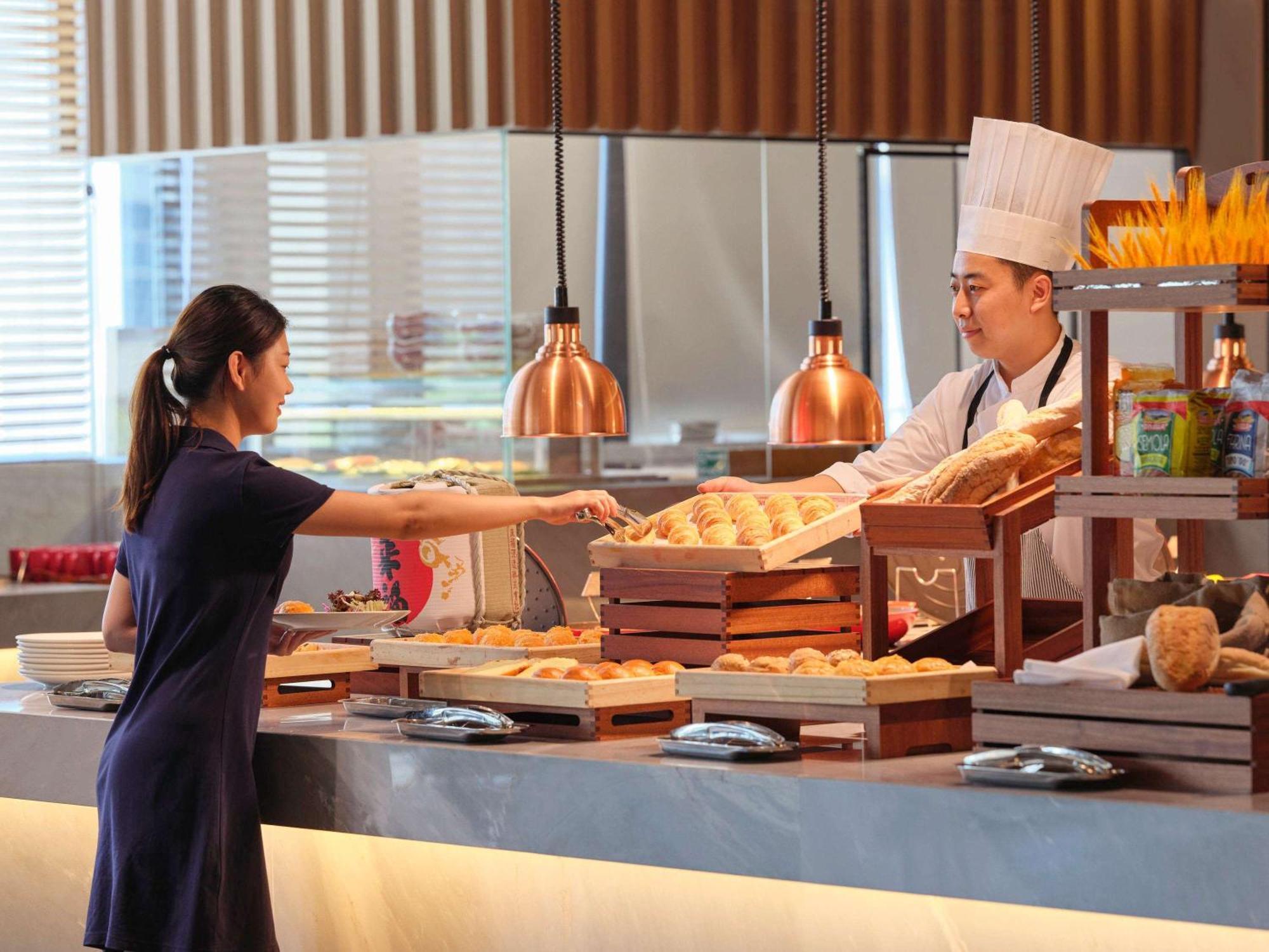 Novotel Shanghai Qingpu Excellence Экстерьер фото